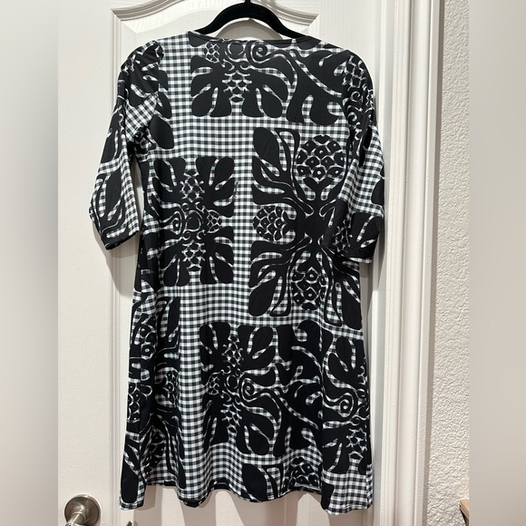 NEW Manuhealii Gingham Knit Alana Dress Small - Picture 3 of 5